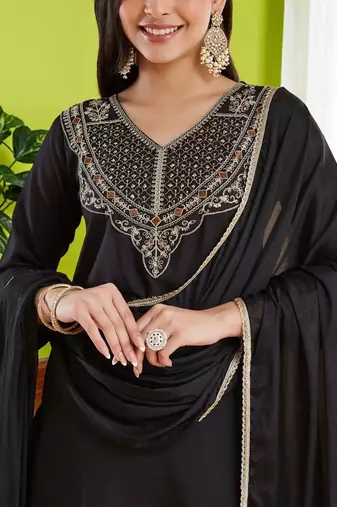 Women Ethnic Motifs Embroidered Regular Thread Work Kurta with Trousers & With Dupatta