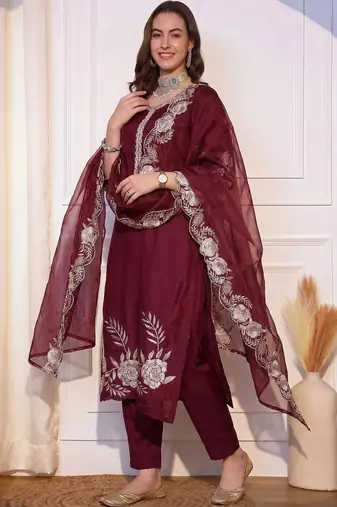 Women Ethnic Motifs Embroidered Regular Thread Work Chanderi Silk Kurta with Trousers & With Dupatta