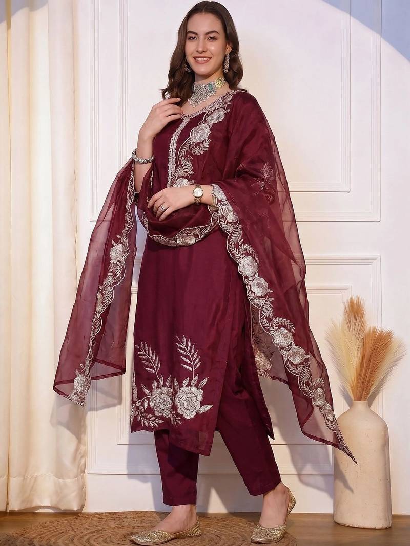 Women Ethnic Motifs Embroidered Regular Thread Work Chanderi Silk Kurta with Trousers & With Dupatta