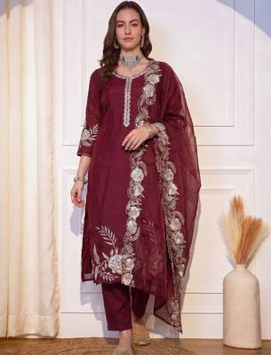 Women Ethnic Motifs Embroidered Regular Thread Work Chanderi Silk Kurta with Trousers & With Dupatta 3