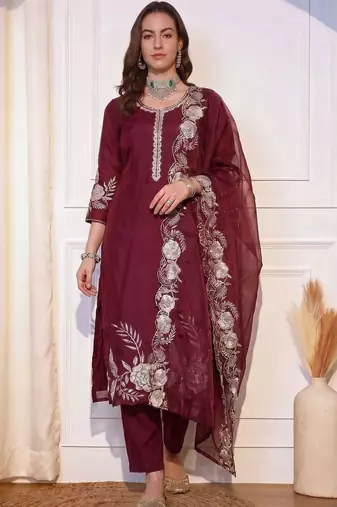 Women Ethnic Motifs Embroidered Regular Thread Work Chanderi Silk Kurta with Trousers & With Dupatta