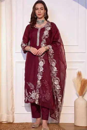 Women Ethnic Motifs Embroidered Regular Thread Work Chanderi Silk Kurta with Trousers & With Dupatta