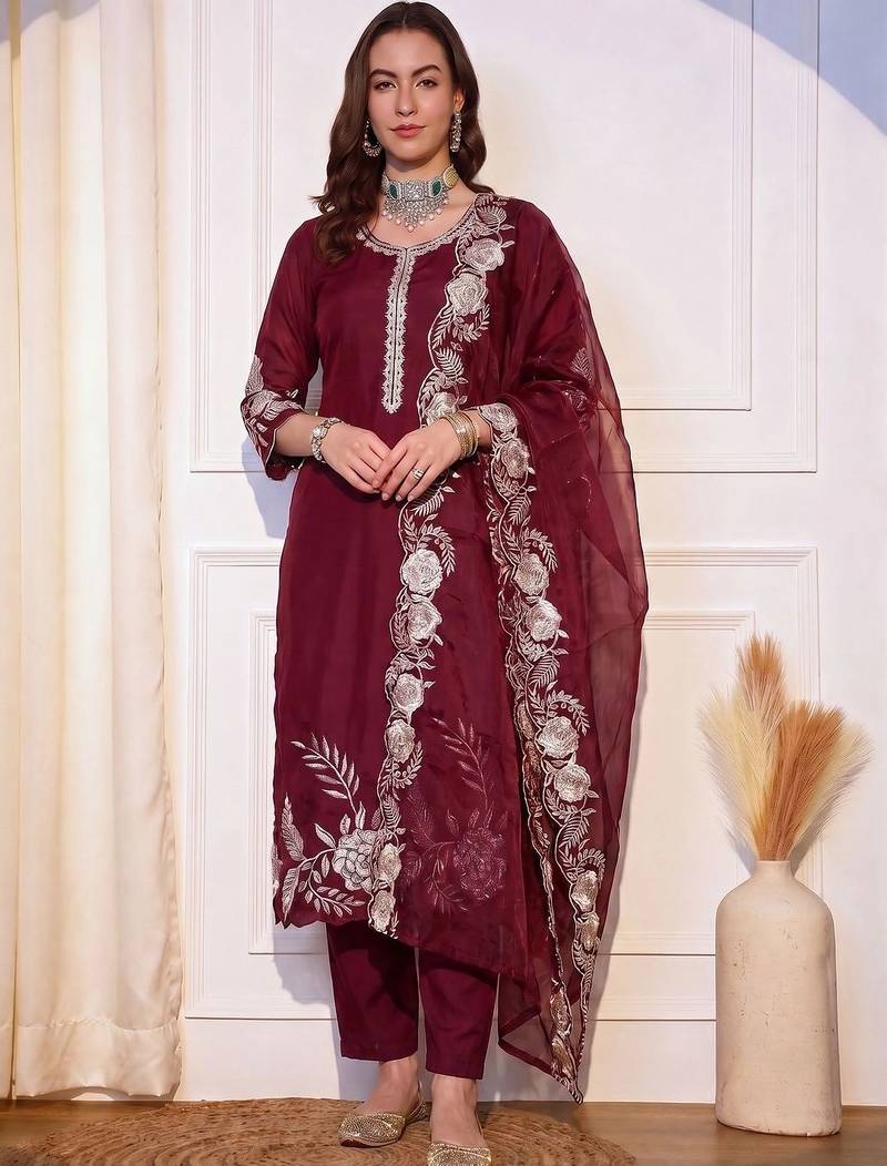 Women Ethnic Motifs Embroidered Regular Thread Work Chanderi Silk Kurta with Trousers & With Dupatta