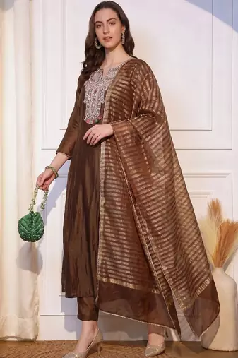 Women Ethnic Motifs Embroidered Regular Thread Work Chanderi Silk Kurta with Trousers & With Dupatta