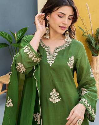 Women Ethnic Motifs Embroidered Regular Thread Work Kurta with Palazzos & With Dupatta 3