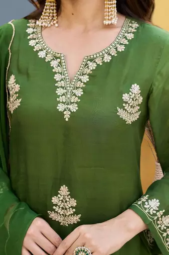 Women Ethnic Motifs Embroidered Regular Thread Work Kurta with Palazzos & With Dupatta