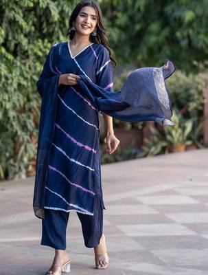 Women Dyed Angrakha Kurta with Trousers & With Dupatta 5