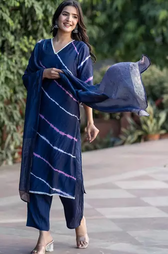 Women Dyed Angrakha Kurta with Trousers & With Dupatta