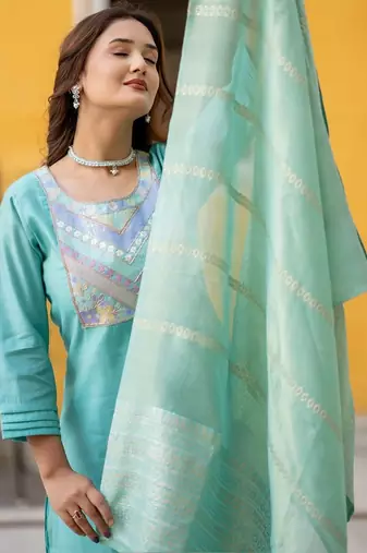 Women Ethnic Motifs Embroidered Regular Thread Work Kurta with Trousers & With Dupatta
