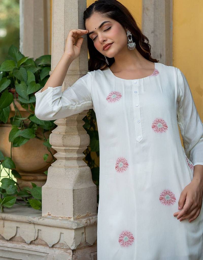 Women Floral Printed Regular Pure Silk Kurta with Trousers