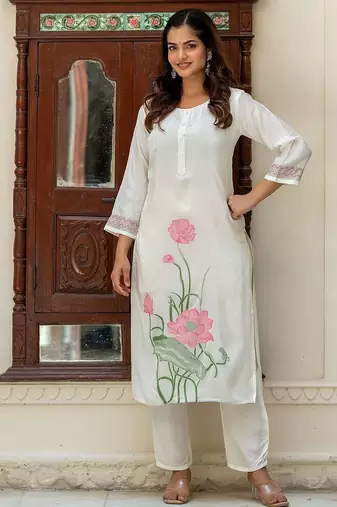 Women Floral Printed Regular Thread Work Pure Silk Kurta with Trousers