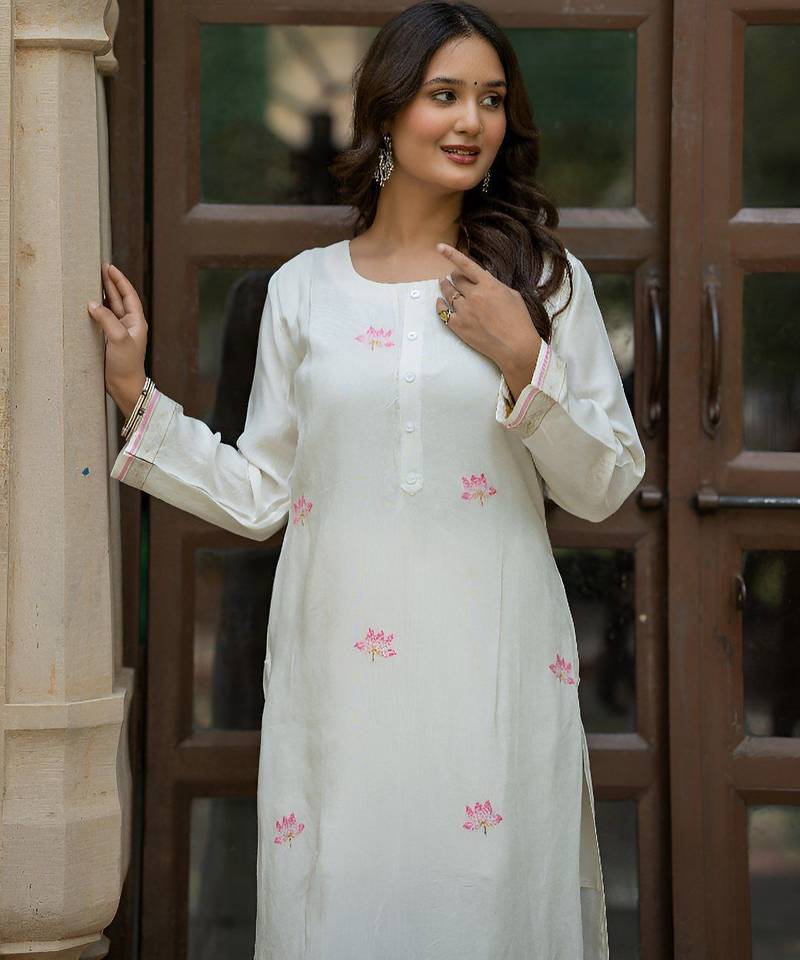 Women Floral Embroidered Silk Kurta with Trousers