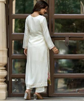 Women Floral Embroidered Silk Kurta with Trousers 4