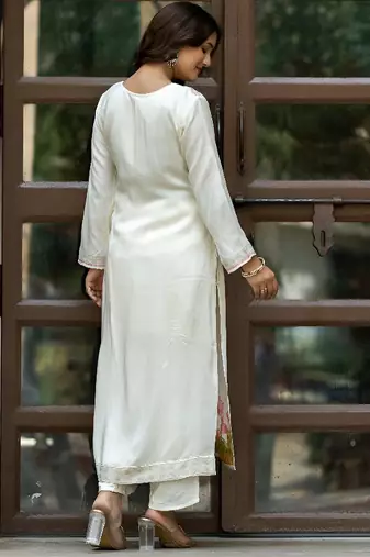 Women Floral Embroidered Silk Kurta with Trousers