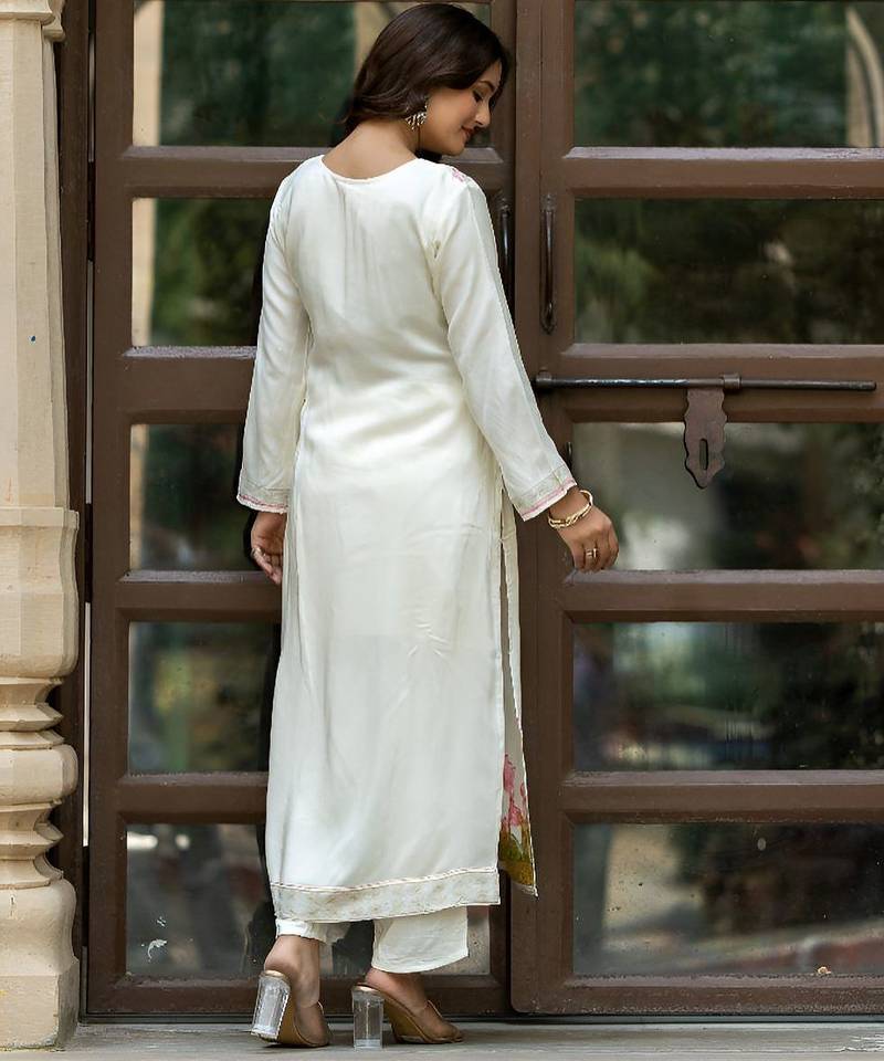 Women Floral Embroidered Silk Kurta with Trousers