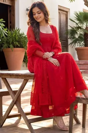 Women Empire Thread Work Kurta with Trousers & With Dupatta
