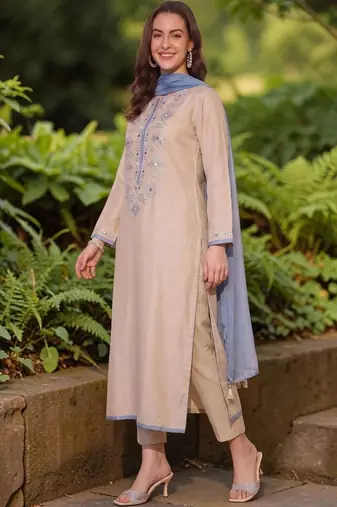 Women Embroidered Regular Mirror Work Chanderi Silk Kurta with Trousers & Dupatta