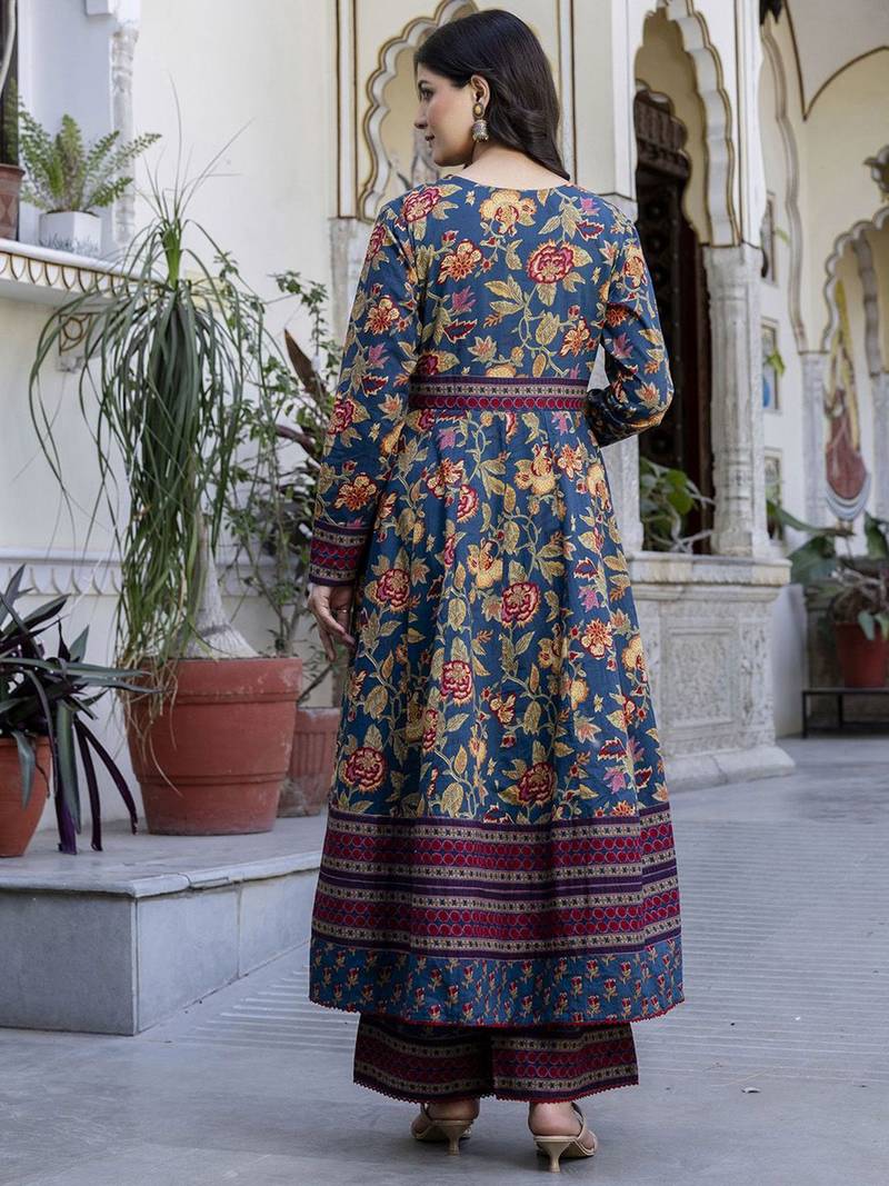Women Floral Printed Cotton Kurta with Palazzo & Dupatta
