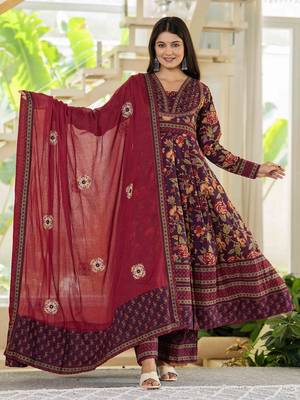 Floral Printed Layered Pure Cotton Festive Kurta With Palazzos & Dupatta 4