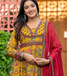 Women Floral Printed Cotton Anarkali Kurta with Trousers & Dupatta