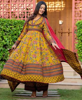 Women Floral Printed Cotton Anarkali Kurta with Trousers & Dupatta 5