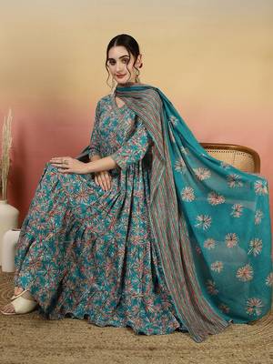 Women Floral Printed Angrakha Kurta with Palazzos & With Dupatta 5