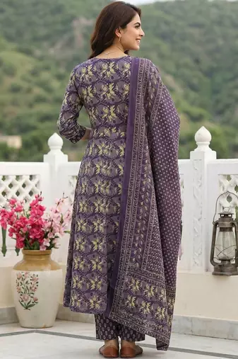 Women Floral Printed Regular Gotta Patti Pure Cotton Kurta with Trousers & With Dupatta