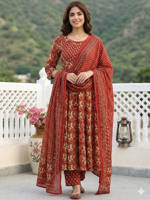 Women Floral Printed Empire Pure Cotton Kurta with Trousers & With Dupatta 1
