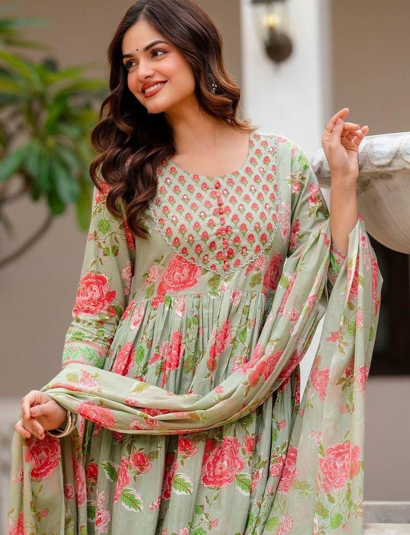 Women Floral Printed Empire Pure Cotton Kurta with Trousers & With Dupatta