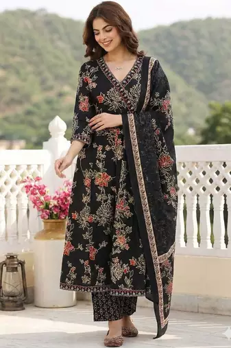 Women Floral Printed Angrakha Pure Cotton Kurta with Trousers & With Dupatta
