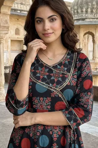 Women Ethnic Motifs Printed Angrakha Gotta Patti Pure Cotton Kurta with Trousers & With Dupatta