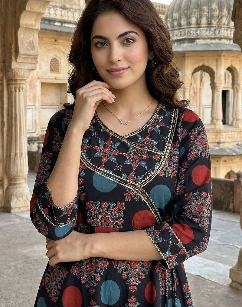 Women Ethnic Motifs Printed Angrakha Gotta Patti Pure Cotton Kurta with Trousers & With Dupatta