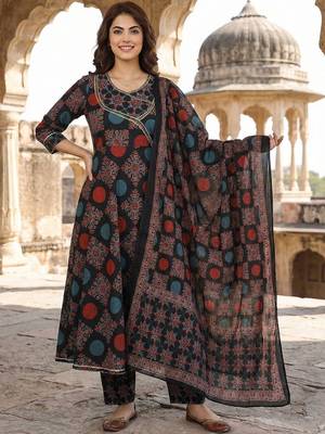Women Ethnic Motifs Printed Angrakha Gotta Patti Pure Cotton Kurta with Trousers & With Dupatta 4