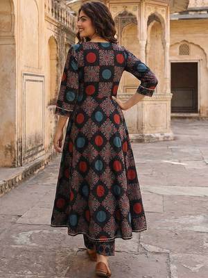 Women Ethnic Motifs Printed Angrakha Gotta Patti Pure Cotton Kurta with Trousers & With Dupatta 6