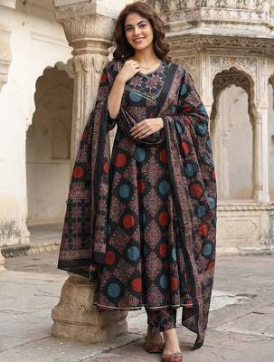 Women Ethnic Motifs Printed Angrakha Gotta Patti Pure Cotton Kurta with Trousers & With Dupatta 7