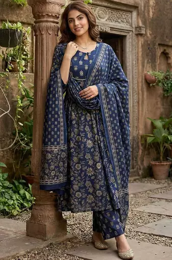 Women Floral Printed Panelled Pure Cotton Kurta with Trousers & With Dupatta