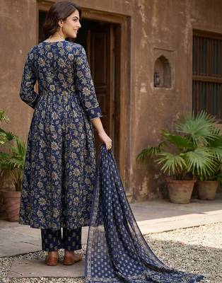 Women Floral Printed Panelled Pure Cotton Kurta with Trousers & With Dupatta 6