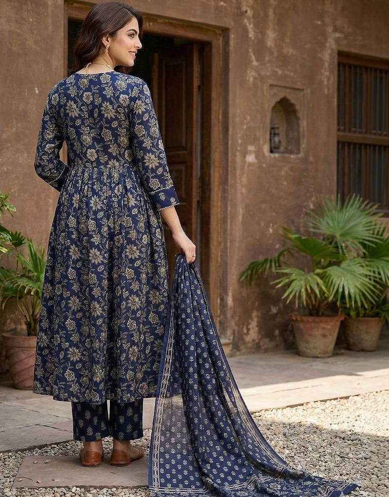 Women Floral Printed Panelled Pure Cotton Kurta with Trousers & With Dupatta