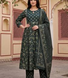 Women Floral Printed Empire Pure Cotton Kurta with Trousers & With Dupatta