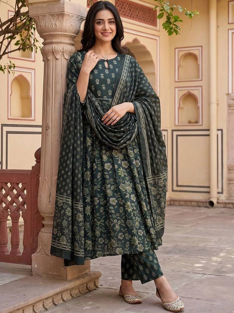 Women Floral Printed Empire Pure Cotton Kurta with Trousers & With Dupatta