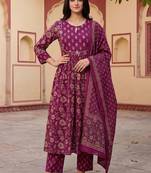 Women Floral Printed Empire Pure Cotton Kurta with Trousers & With Dupatta