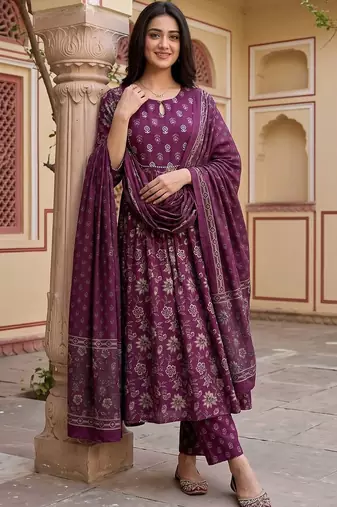 Women Floral Printed Empire Pure Cotton Kurta with Trousers & With Dupatta