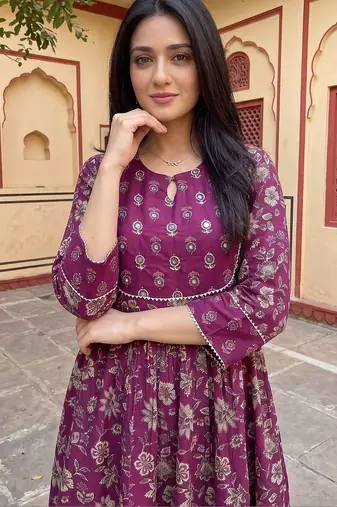 Women Floral Printed Empire Pure Cotton Kurta with Trousers & With Dupatta