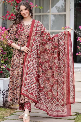 Women Floral Printed Layered Mirror Work Pure Cotton Kurta with Trousers & With Dupatta