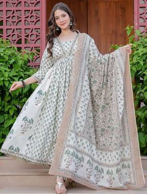 Women Floral Printed Empire Mirror Work Pure Cotton Kurta with Trousers & With Dupatta 5