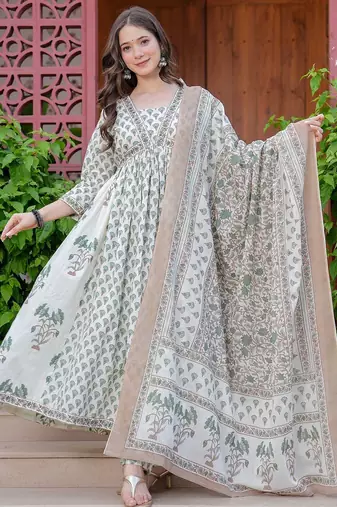 Women Floral Printed Empire Mirror Work Pure Cotton Kurta with Trousers & With Dupatta