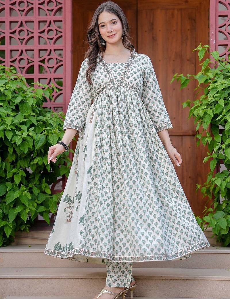 Women Floral Printed Empire Mirror Work Pure Cotton Kurta with Trousers & With Dupatta