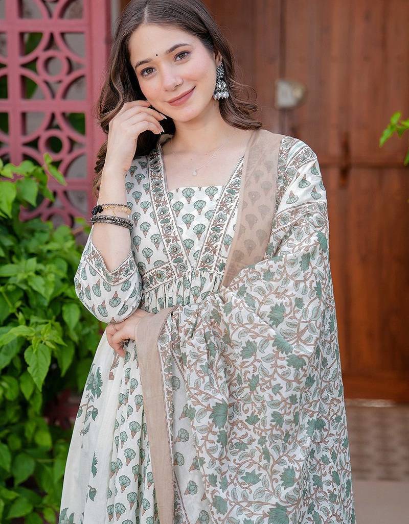 Women Floral Printed Empire Mirror Work Pure Cotton Kurta with Trousers & With Dupatta