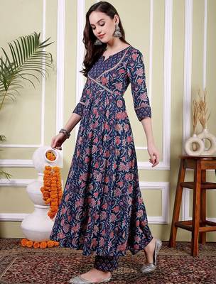 Floral Printed Notch Neck Pure Cotton Anarkali Kurta With Trousers & Dupatta 3