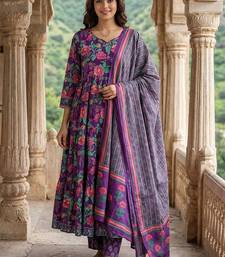 Women Floral Printed Tiered Pure Cotton Kurta with Trousers & With Dupatta